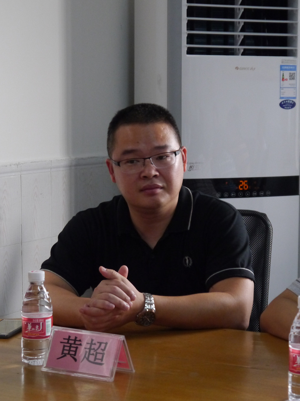 4、驻村第一书记黄超.JPG