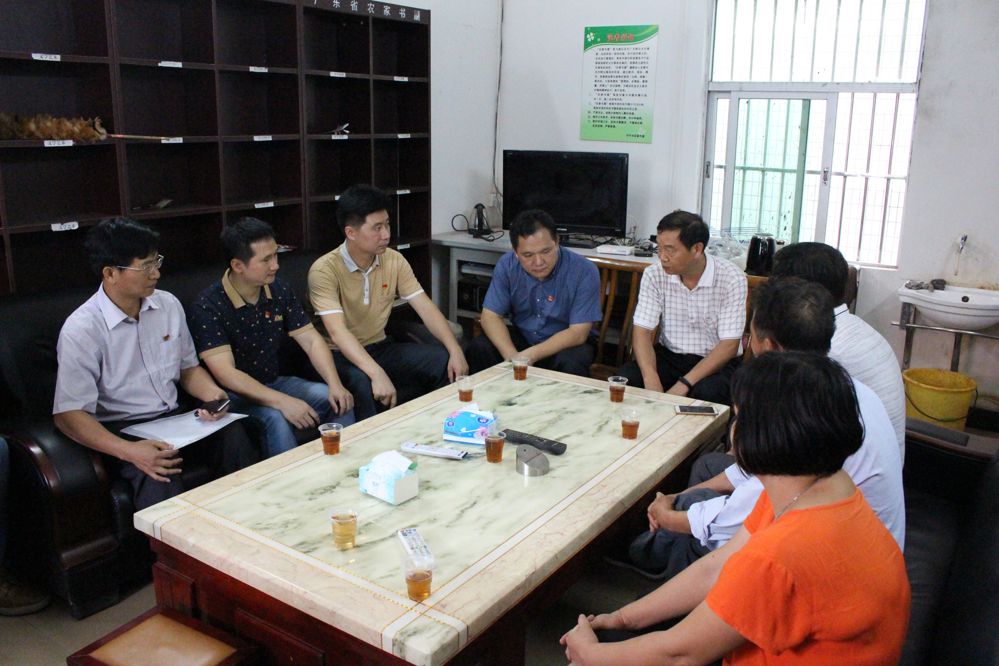 座谈会1.JPG