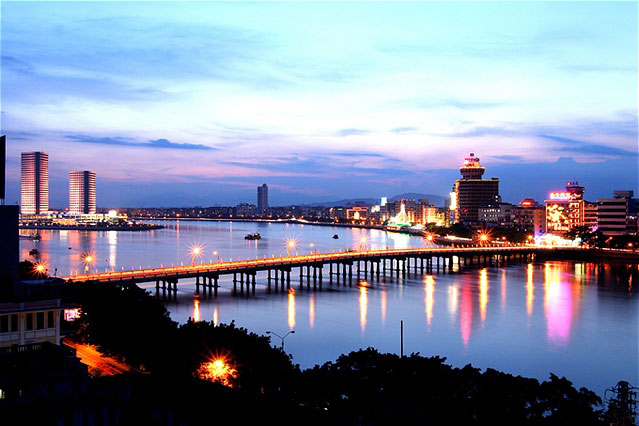 亚星
夜景